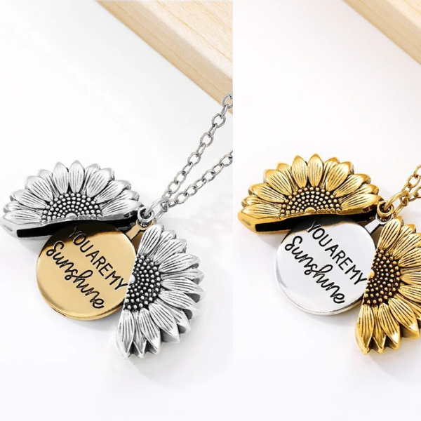 Silber- und goldfarbene Sonnenblumen-Halsketten mit "You Are My Sunshine"-Gravur.