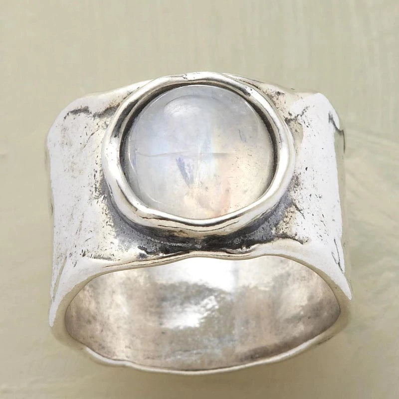 Großer Vintage-Mondsteinring für Damen, Silber, rund, eleganter Schmuck.