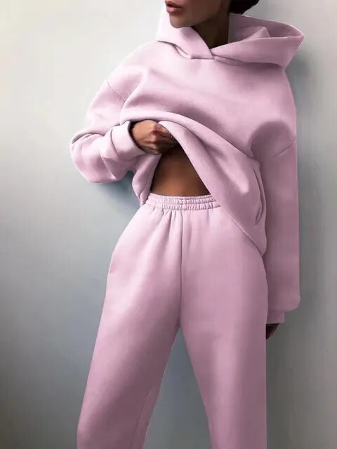 Dame hoodie og sweatpants sæt i fleece - efterårsmagi fra Marivelle