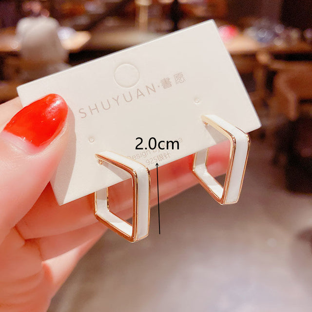 Goldene geometrische Ohrringe, sechseckig, 2 cm, modisch, Damen-Schmuck, koreanisches Design.
