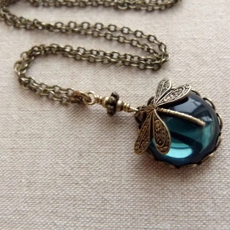 Antike Halskette mit Libellenanhänger, blauer Kristall, Vintage-Stil, Damen-Schmuck.