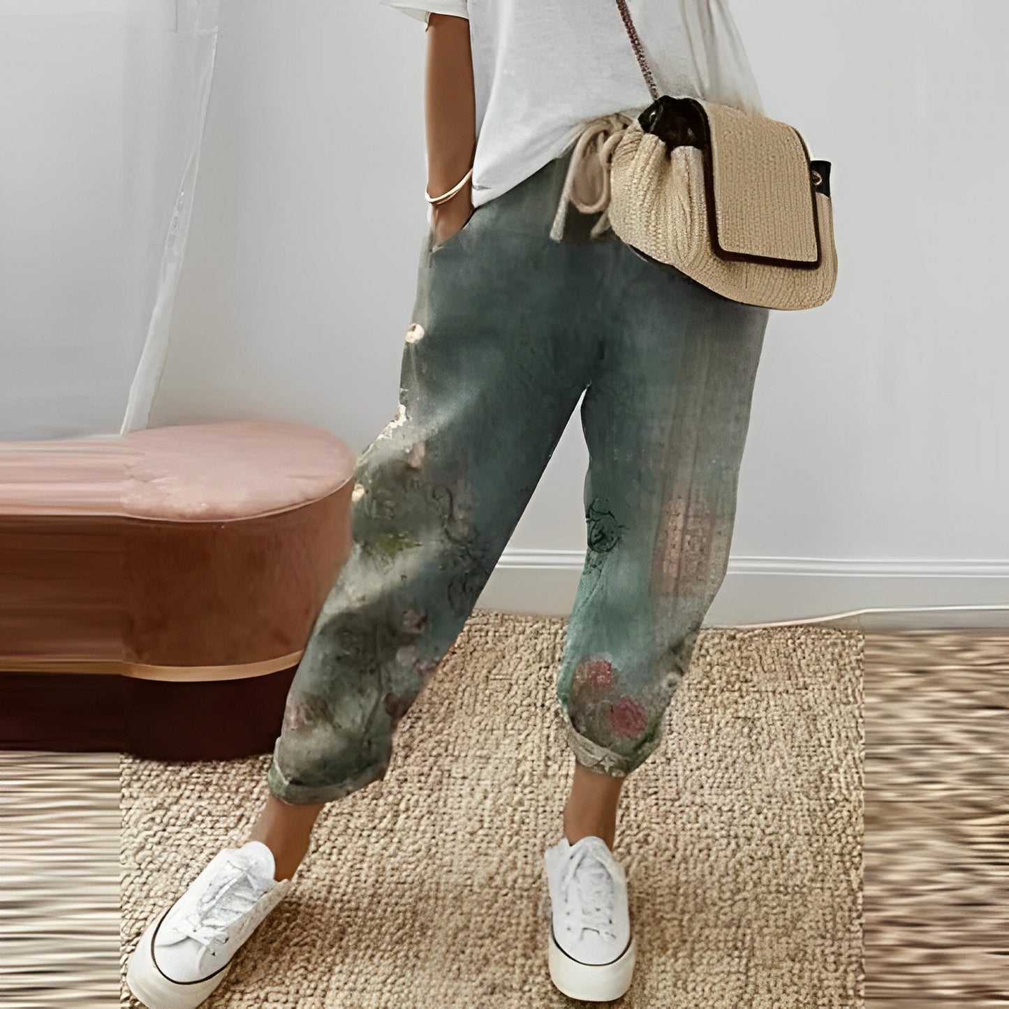 Boho damebukser med efterårsbladmønster – Selina