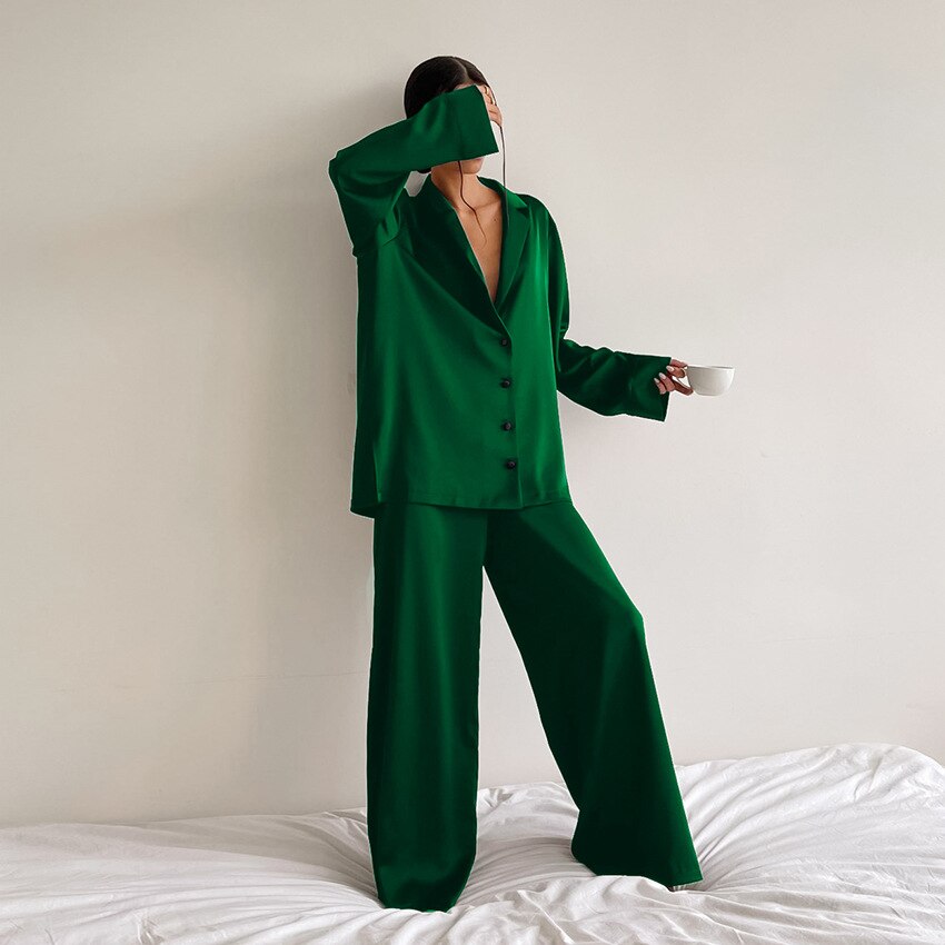 Satin-Pyjama-sæt – Isabella Efterårsfortryllelse Udgave