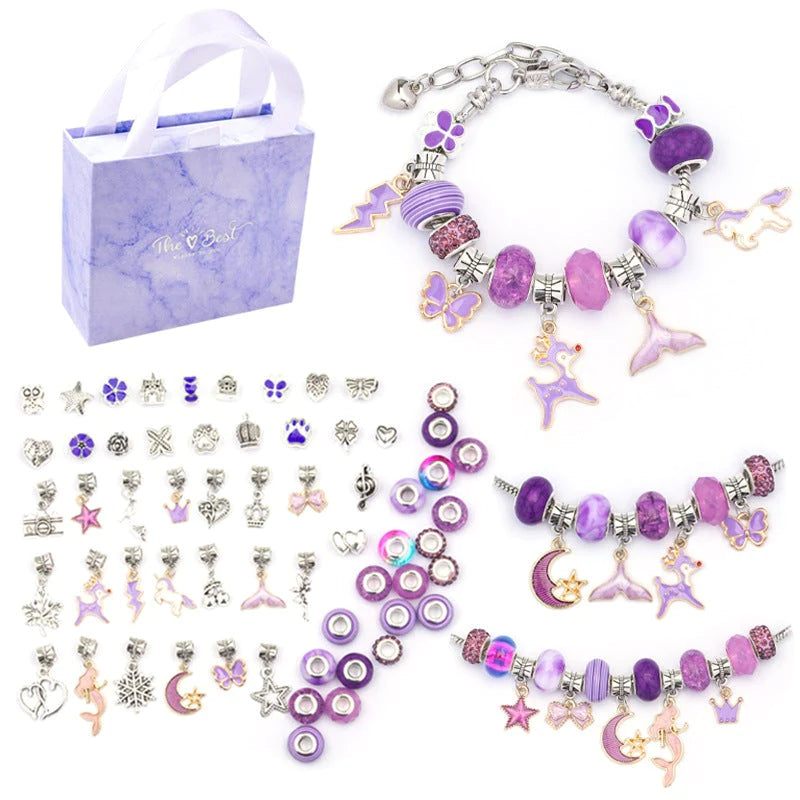 Lila Charm-Armband-Set mit Anhängern, Geschenkbox, Schmuck für Mädchen, DIY Schmuckherstellung.
