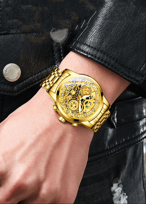 Goldene Skelettarmbanduhr, Edelstahl, mechanisch, am Handgelenk, modisches Accessoire.
