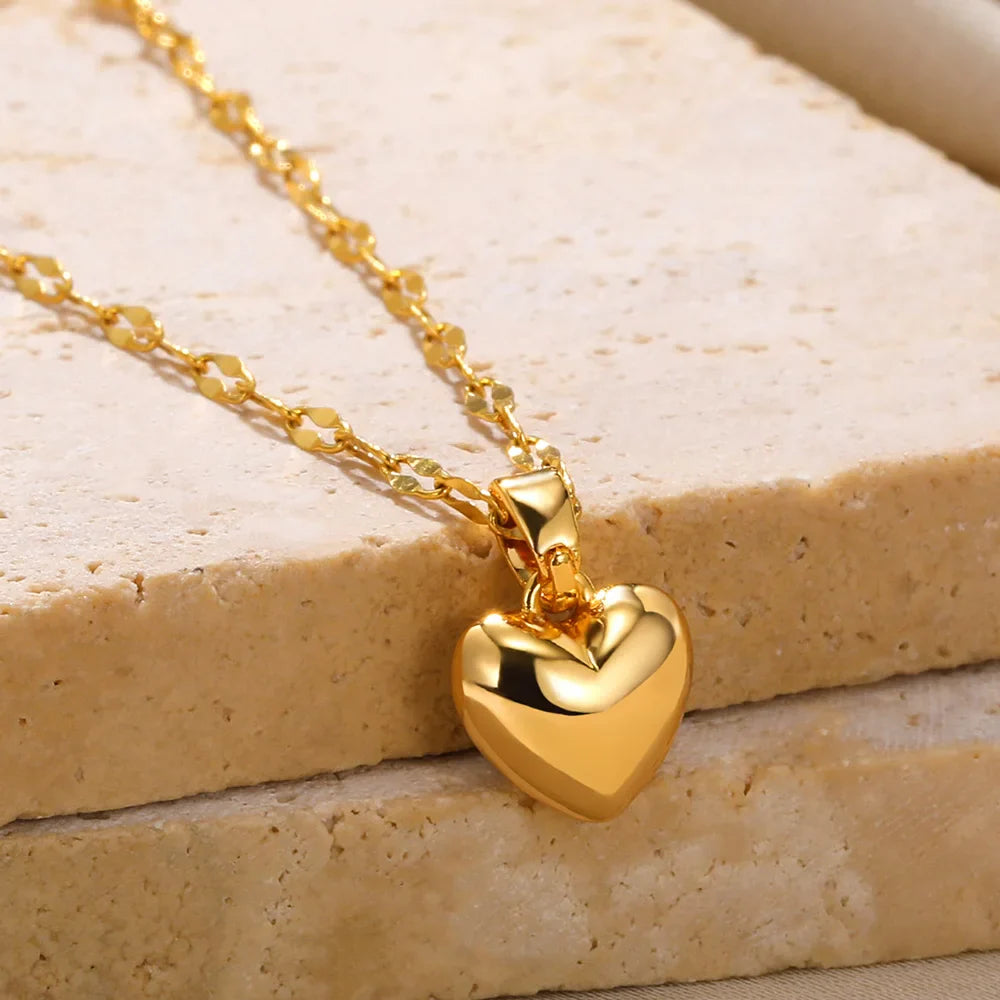 Goldene Herz-Halskette, glänzend, Damen-Schmuck, modisch, Geschenk, Valentinstag, elegant.
