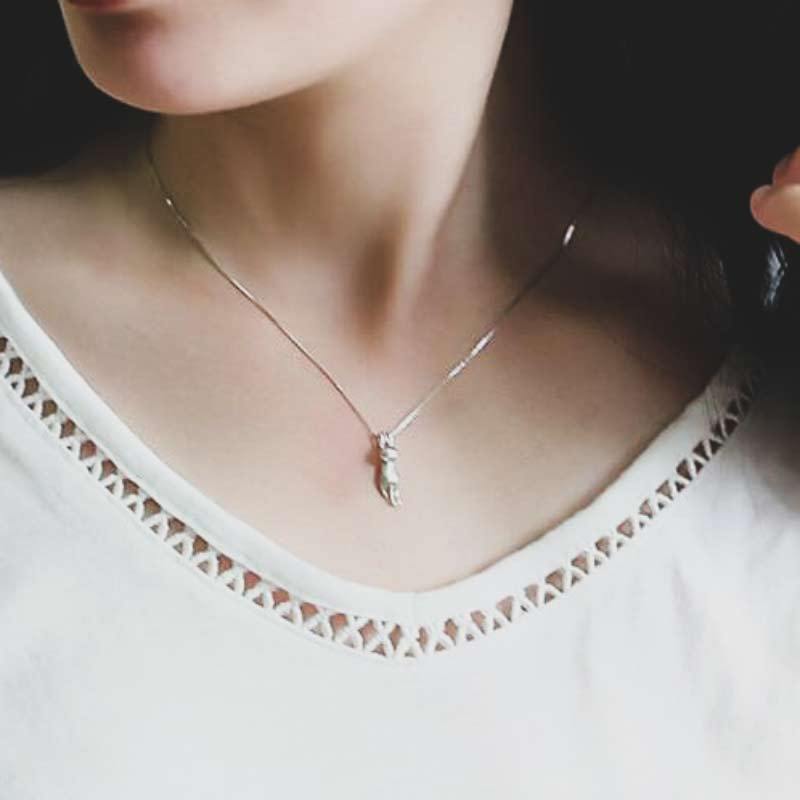 Silberne Katzenanhänger-Halskette, elegantes Design, Damen-Schmuck, modisch, Geschenkidee.