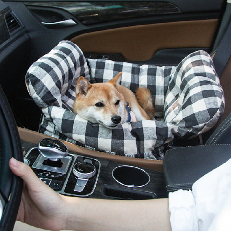 Komfortabel hundeseng til bilen - TravelPaw