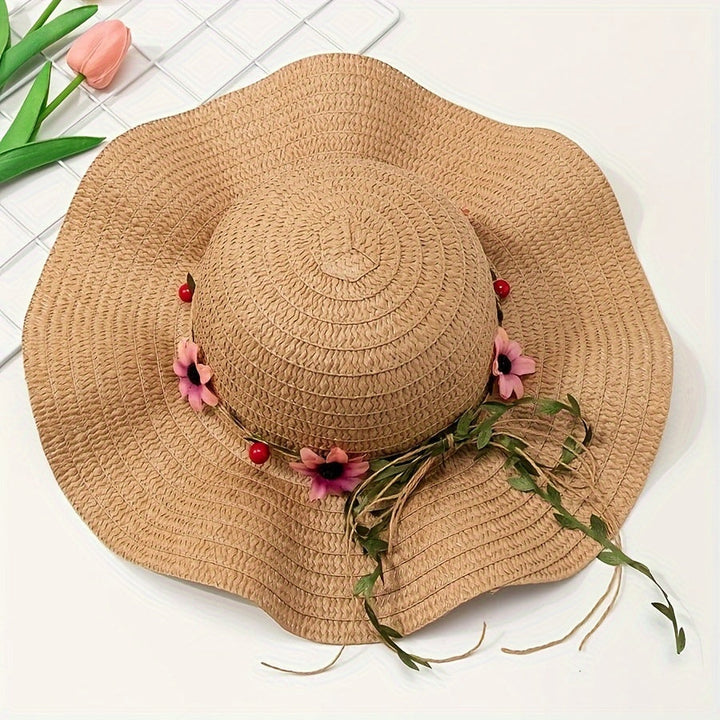 Dame sommer-stråhat med blomster- og frugtdetaljer – Solène