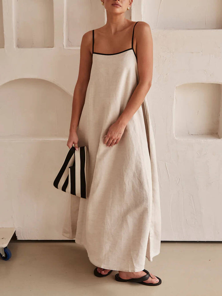 Trendy A-formet stropkjole med kontrastdesign til ferier – Zoey