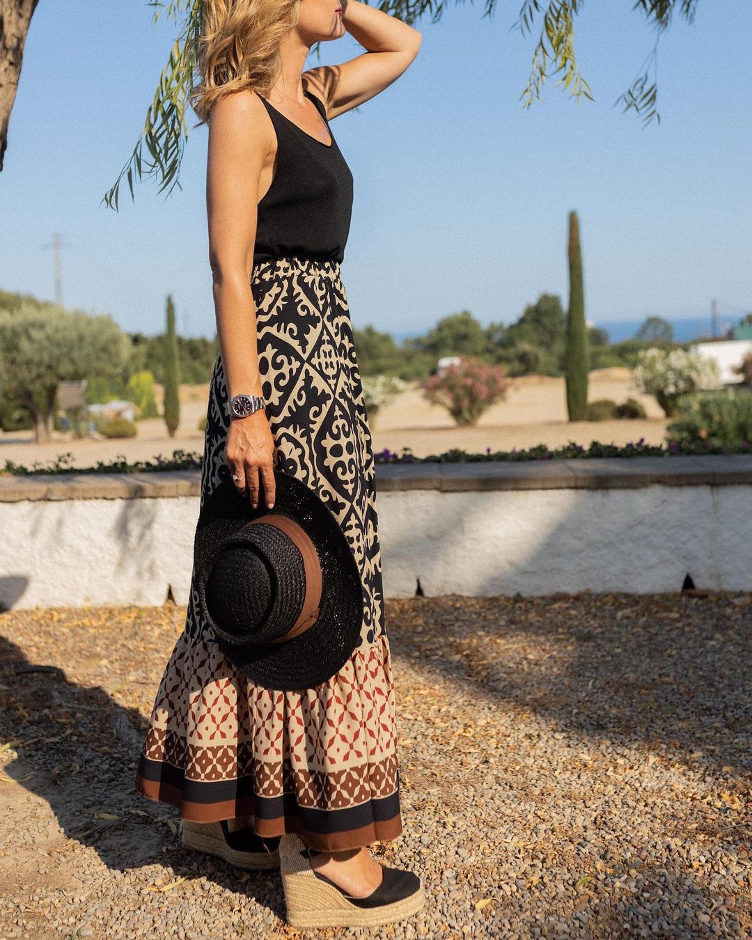 Printet boho maxi-nederdel med flydende snit og frynser – Yalina