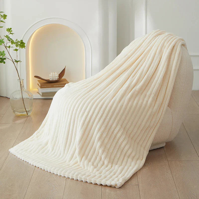 Bredstribet flonel-fleece tæppe - CozyStripe