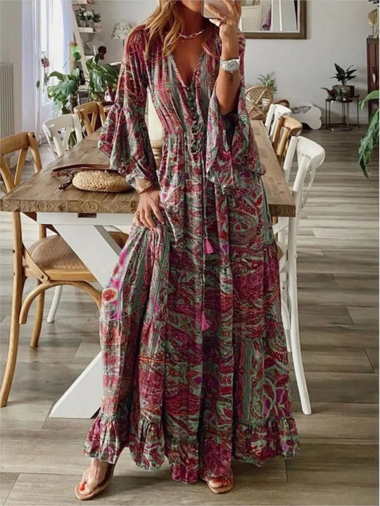 Boho-maxi-kjole med flydende pasform og detaljer – Amira