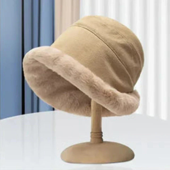 Trendy vinterhue til damer - FrostChic