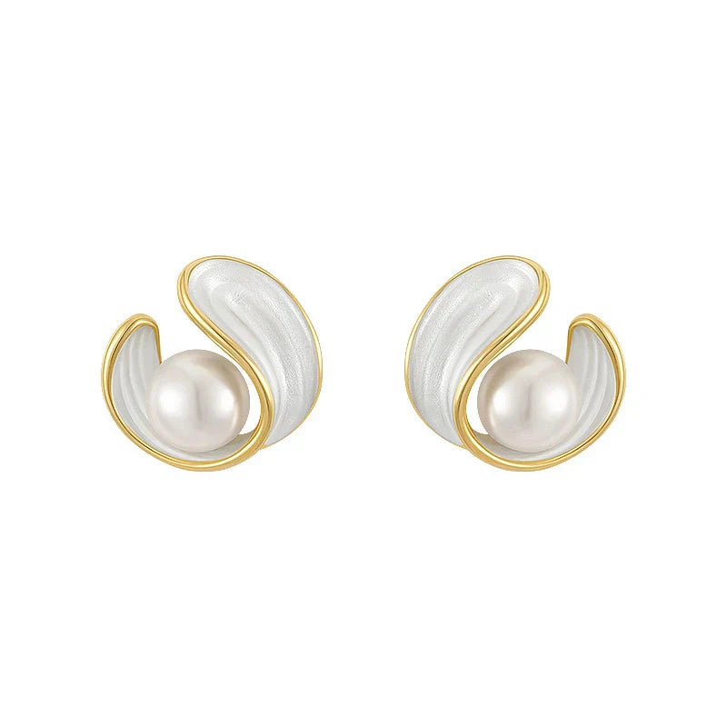 Goldene Ohrringe mit Perlen, koreanisches Design, Emaille, Damen Schmuck, elegant, modisch.