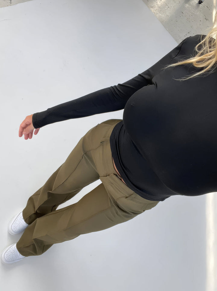 Styliske vide bukser til damer – Aurelia