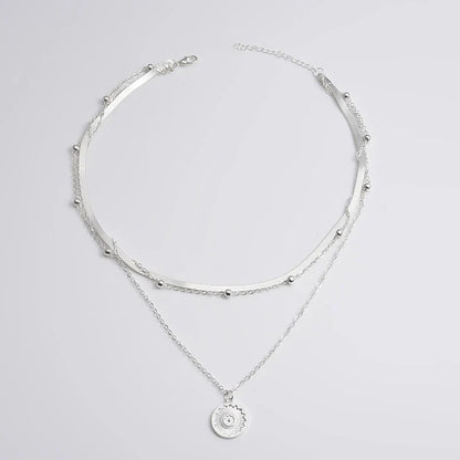 Silberne Halskette mit Anhänger, zweilagig, Damen-Schmuck, modisch, elegant, Geschenkidee.