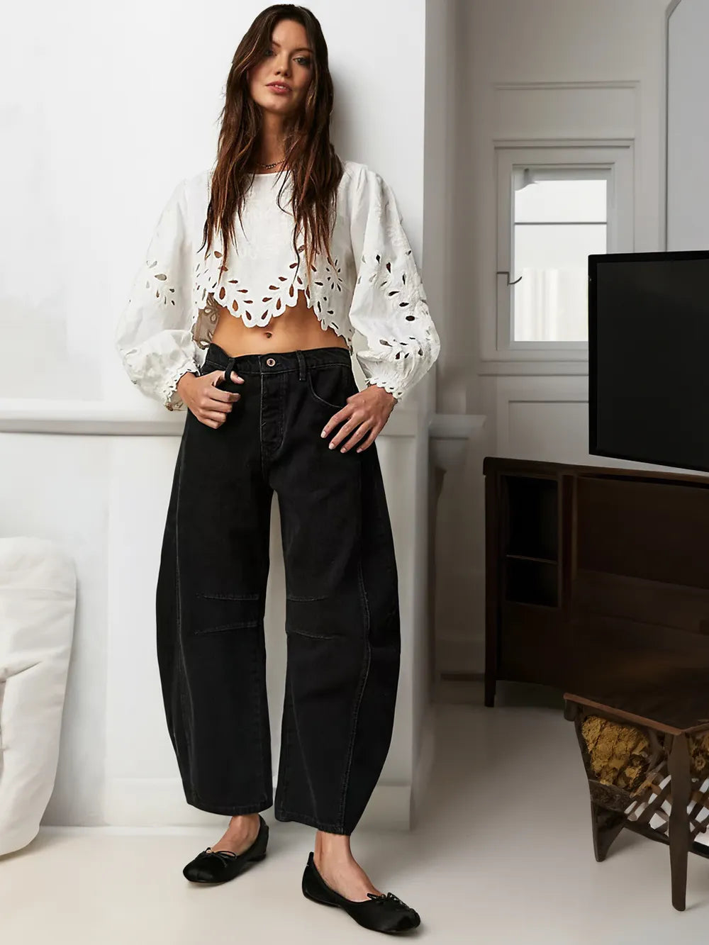 Trendy mellemhøje barrel-jeans - Livia