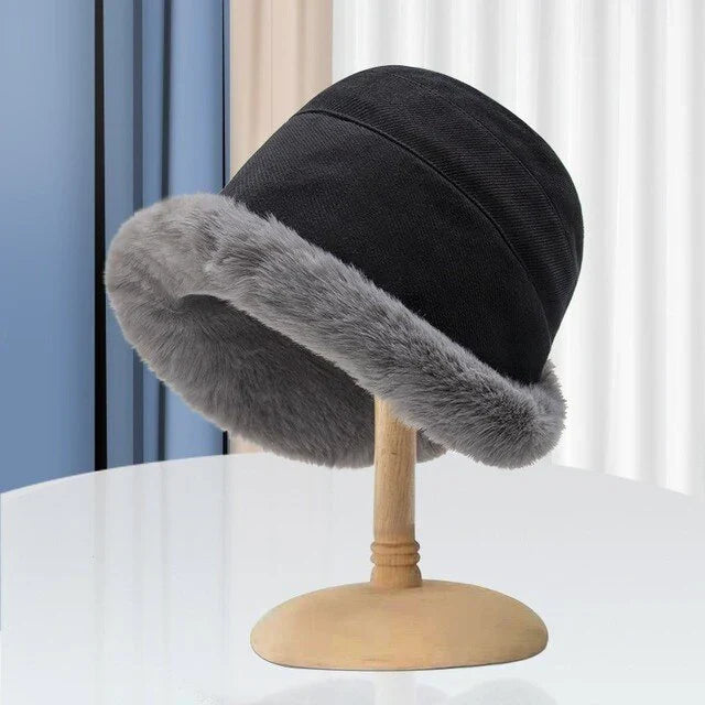 Trendy vinterhue til damer - FrostChic