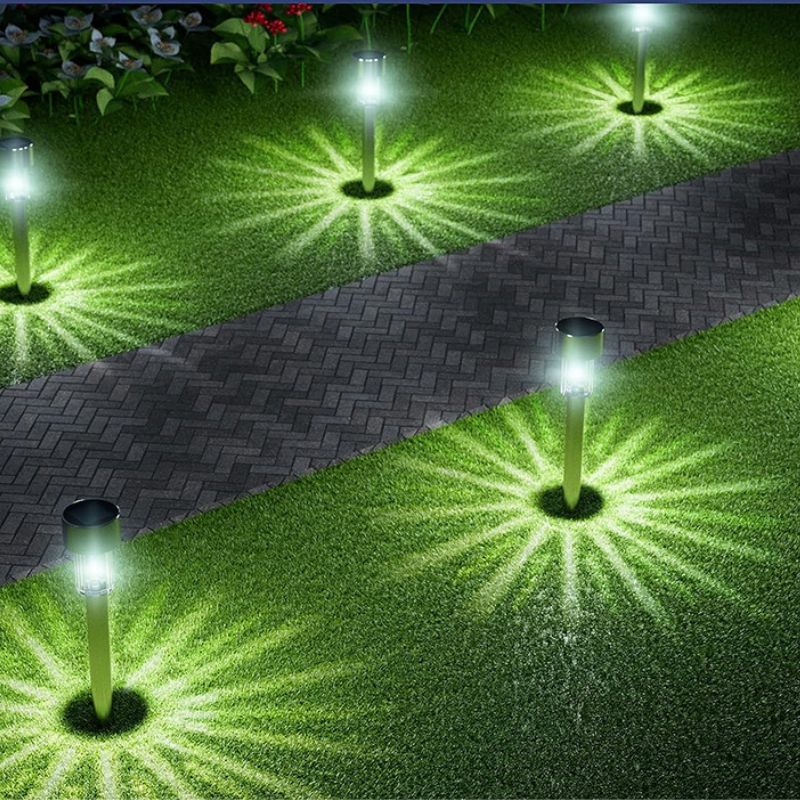 Stemningsfuld havebelysning drevet af solenergi - SolarAura