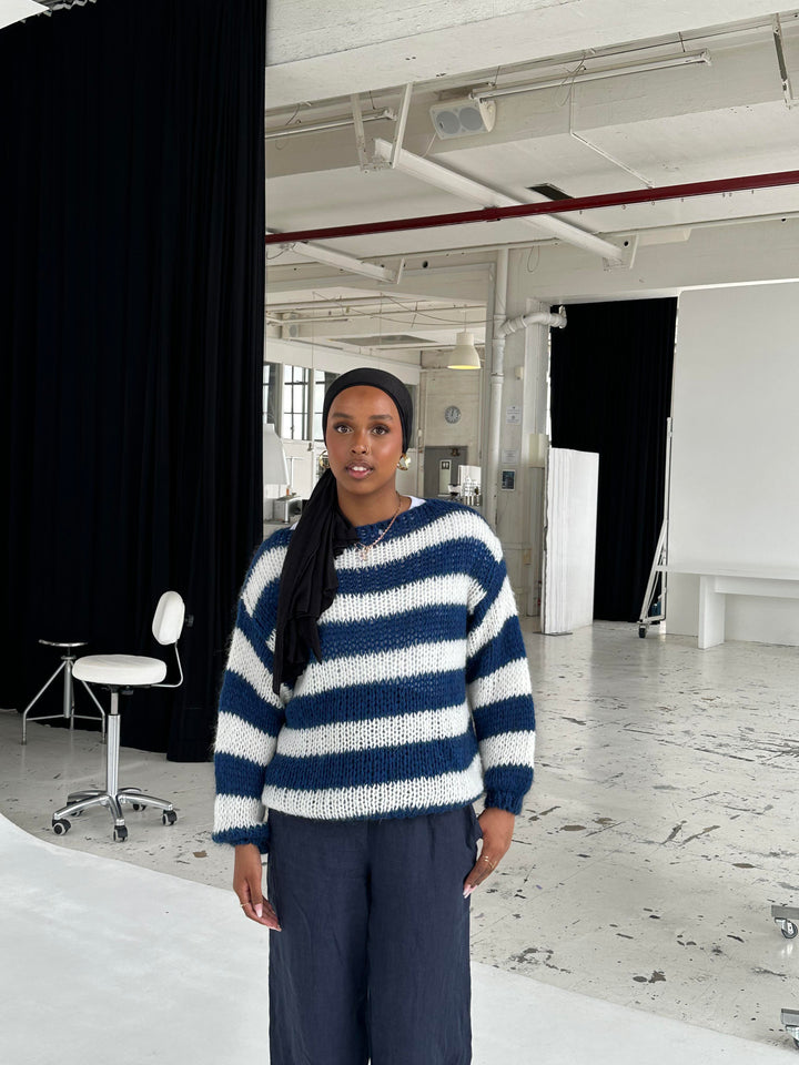 Trendy strikket damesweater - Aurelia