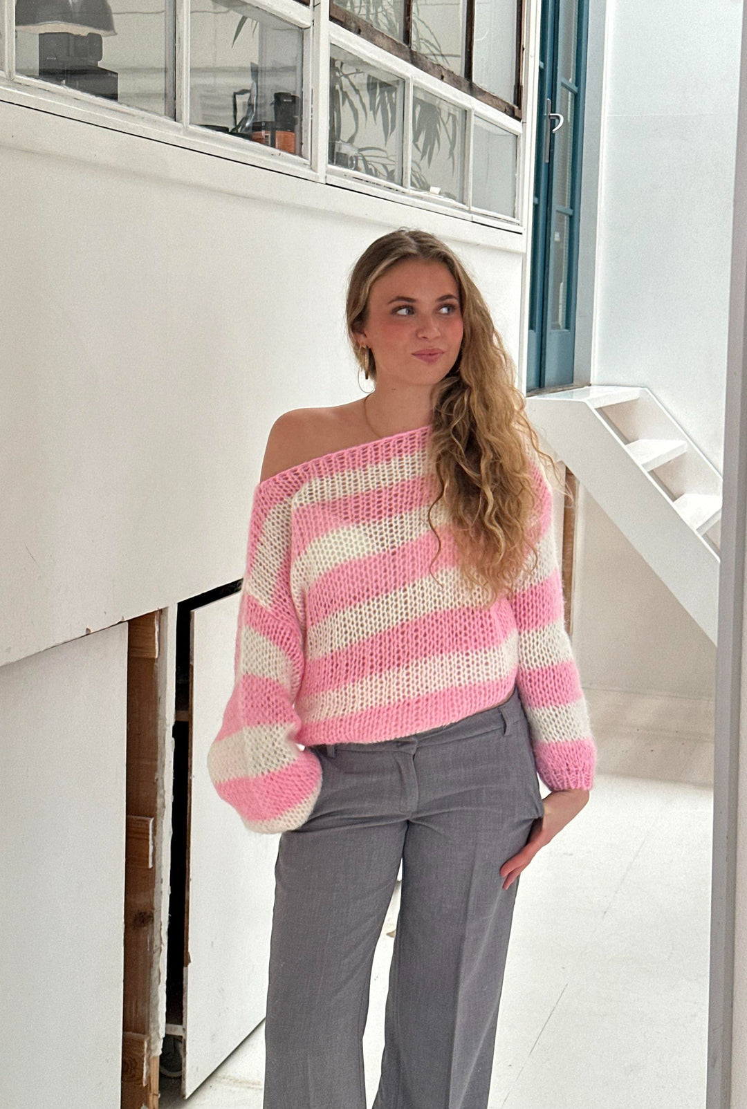 Trendy strikket damesweater - Aurelia