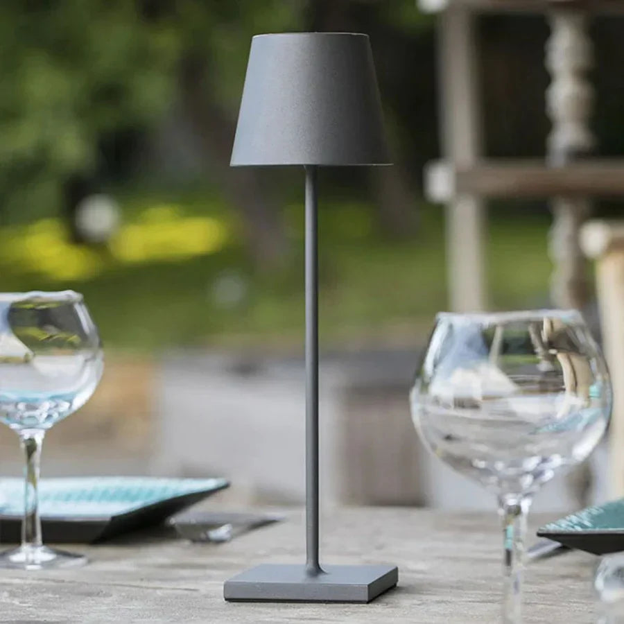 Dæmpbar lang bordlampe - LumiLuxe