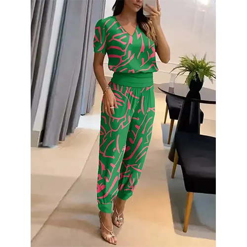 Trendy damejumpsuit med korte ærmer og vide ben – Alina