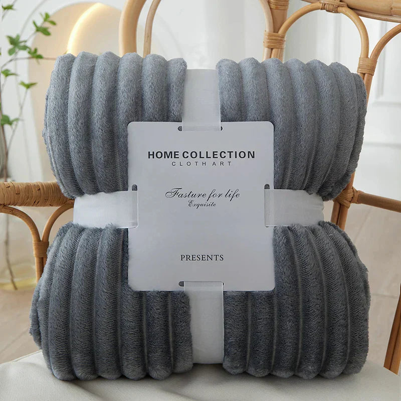 Bredstribet flonel-fleece tæppe - CozyStripe