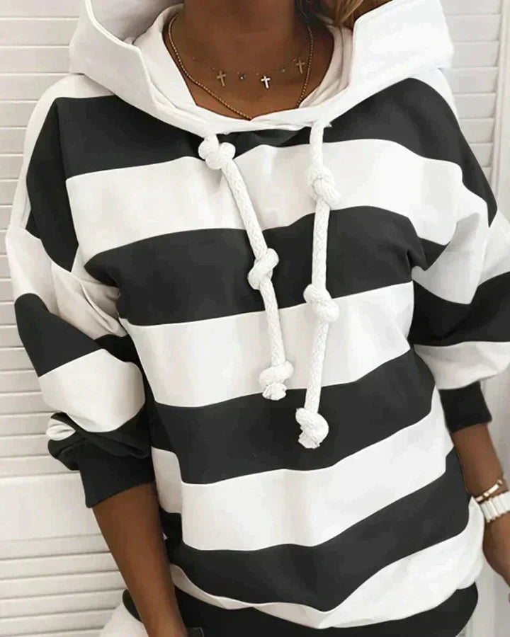 Varm og moderigtig damehoodie - Elise