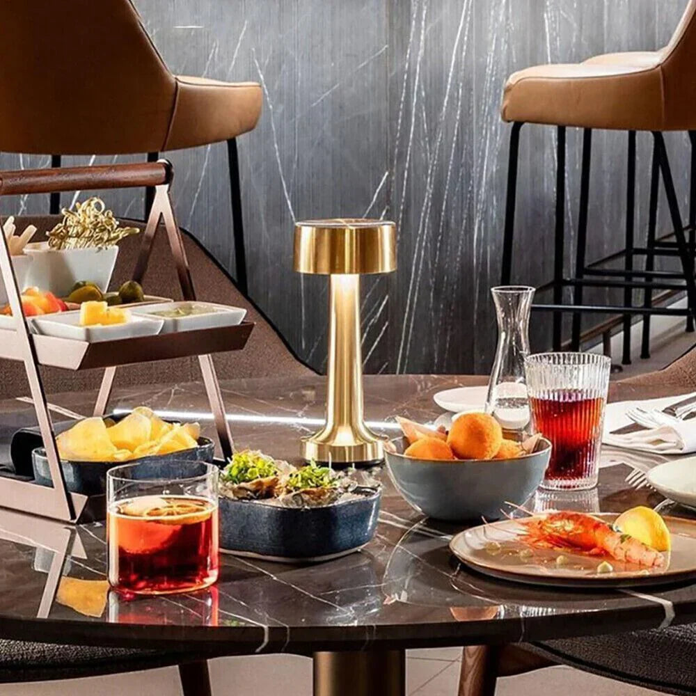 Moderne Bordlampe - SleekGlow