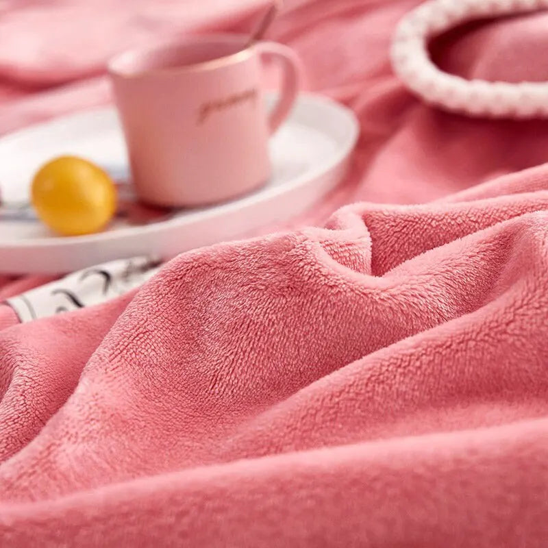 Lyserødt flonel- og fleece-tæppe - BlushCozy