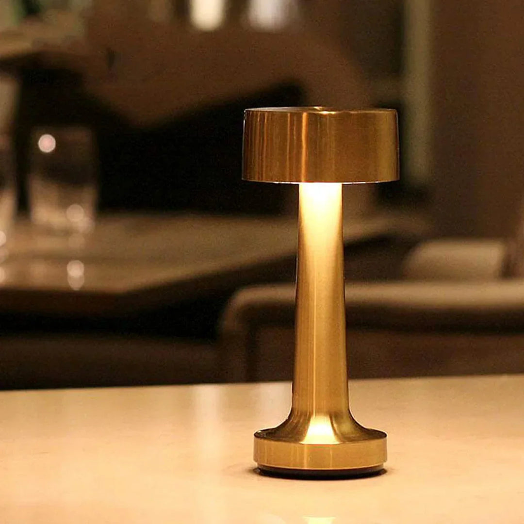 Moderne Bordlampe - SleekGlow