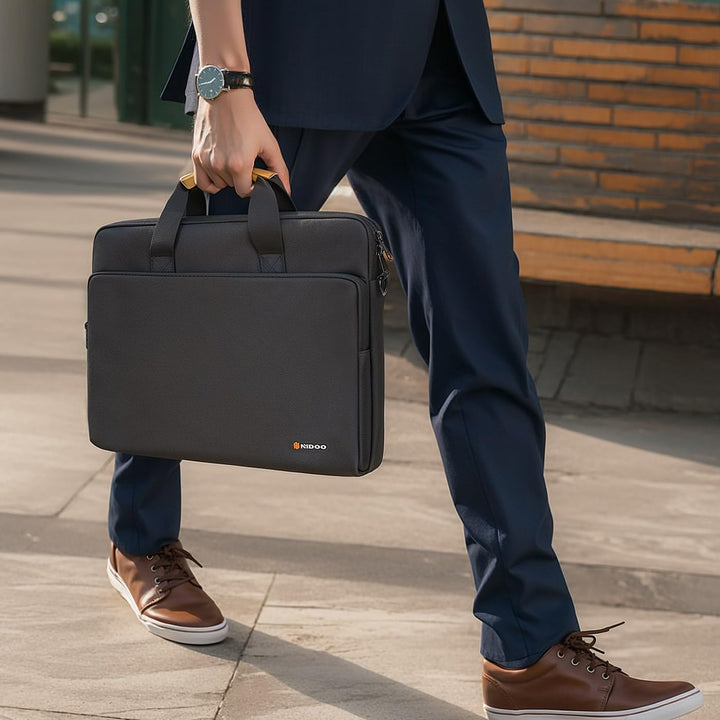 Vandtæt laptoptaske med 360° beskyttende polstring