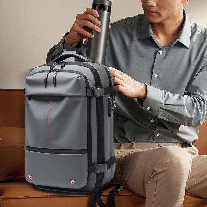 Air Vacuum Backpack – Udvidelig 60L Vandtæt Rejsemul med Laptop Compartment – Trivora