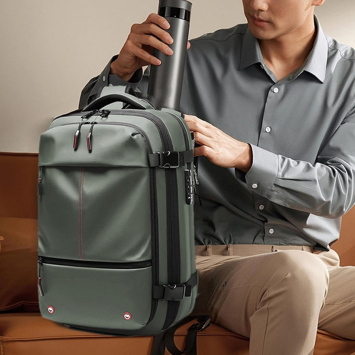 Air Vacuum Backpack – Udvidelig 60L Vandtæt Rejsemul med Laptop Compartment – Trivora