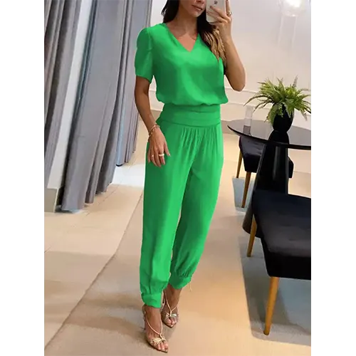 Trendy damejumpsuit med korte ærmer og vide ben – Alina