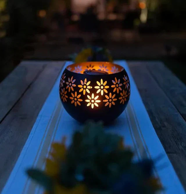 Blomstermønster stearinlyslampe - FloraGlow