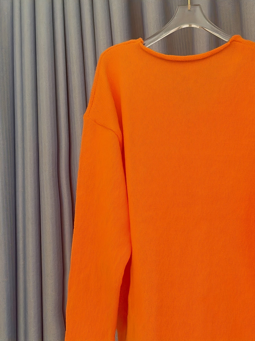Oversize poncho til kvinder med V-hals og mønster - Alenia