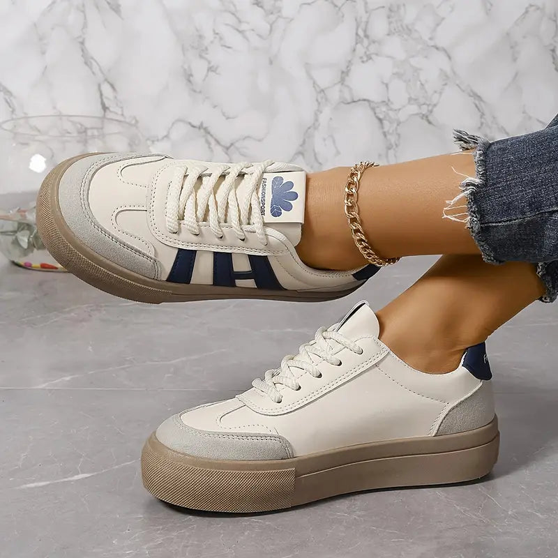 Moderne plateausneakers til damer – Talia
