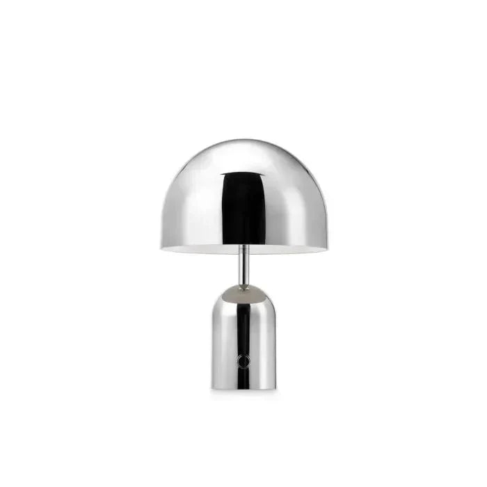 Bærbar bordlampe med kromfinish - ChromeGlow