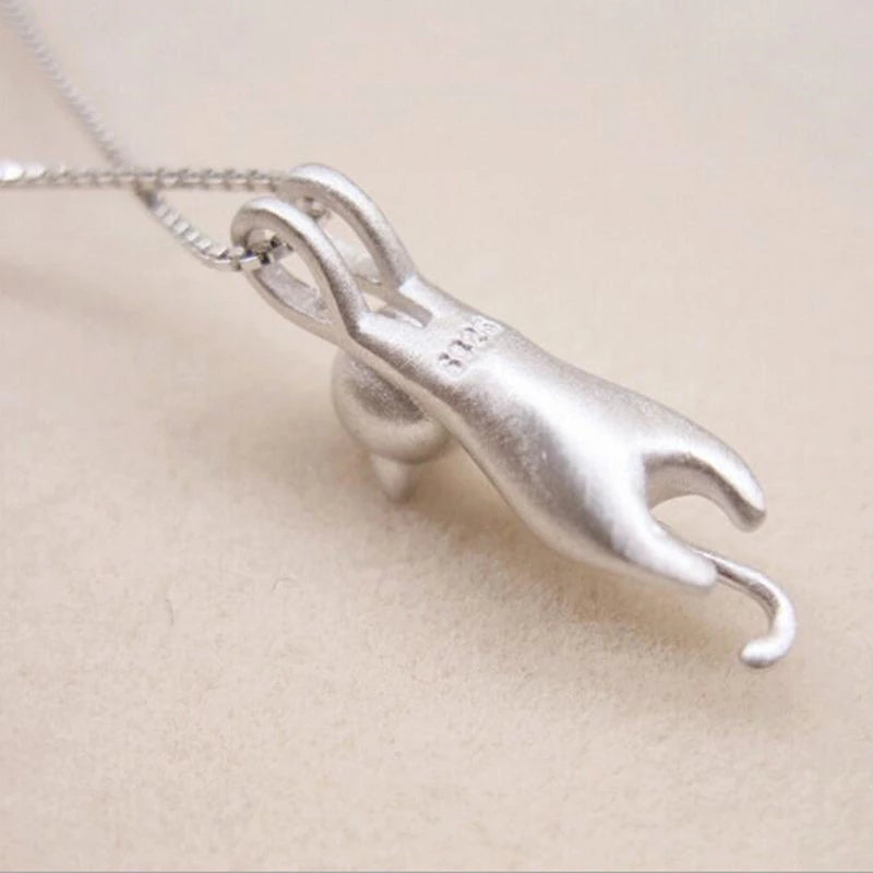 Silberne Katzenanhänger-Halskette, minimalistisches Design, Damen-Schmuck, Geschenkidee.
