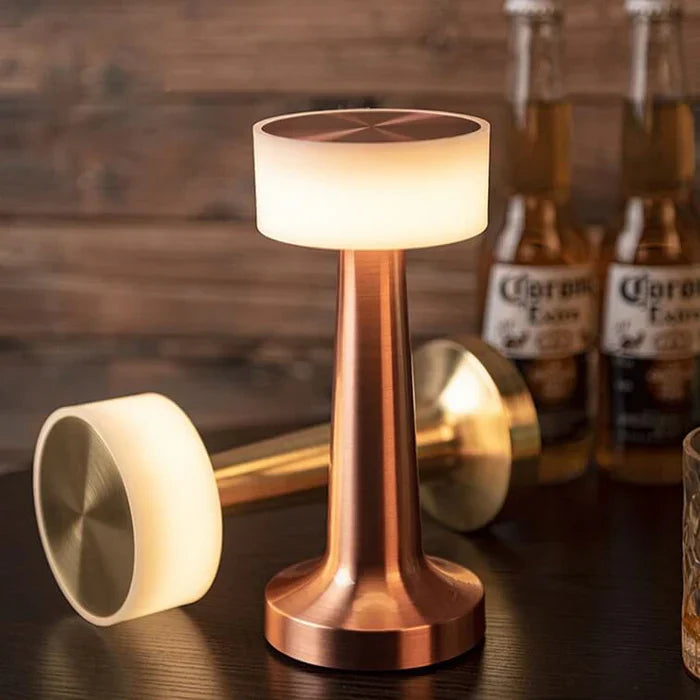 Moderne Bordlampe - SleekGlow