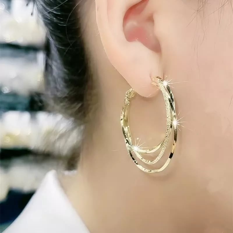 Flerlagede runde hoops med hypoallergenisk design – Elivra