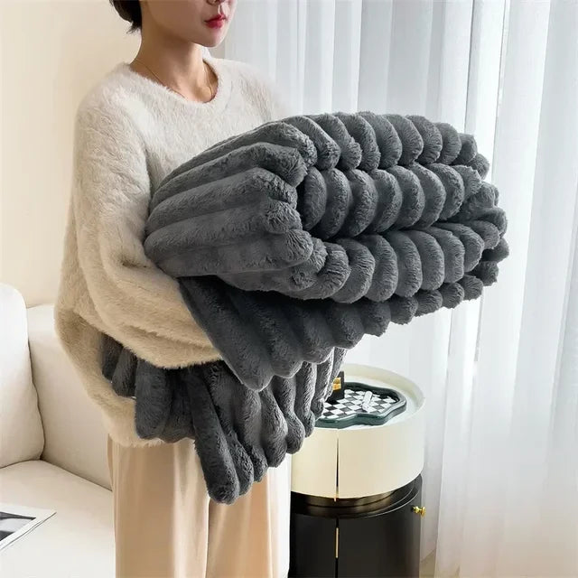 Blødt plys maxi-tæppe - LuxuraWrap
