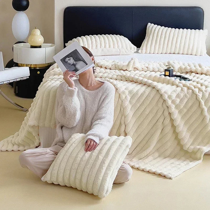 Blødt plys maxi-tæppe - LuxuraWrap