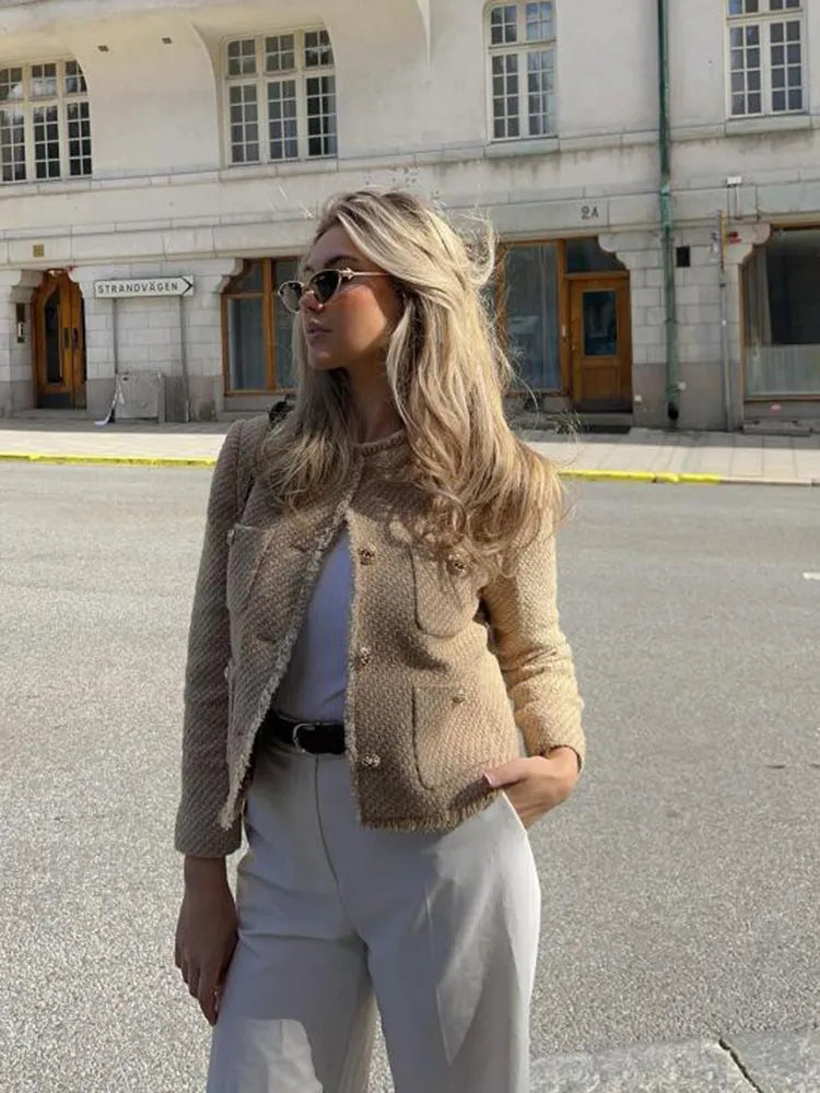 Chic tweedjakke med guldknapper - Evelyn