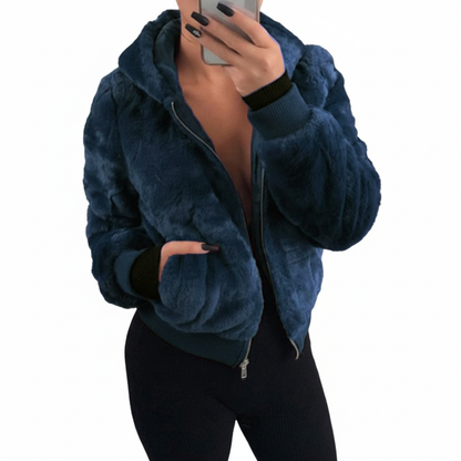 Flauschige Weste Mit Kapuze -  Christina