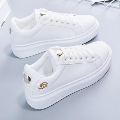 Trendy damesneakers i kunstlæder med metallic-accenter – Norell
