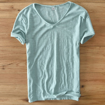 Let hør T-shirt med V-hals til herrer – åndbar & sommerlig – Thilo